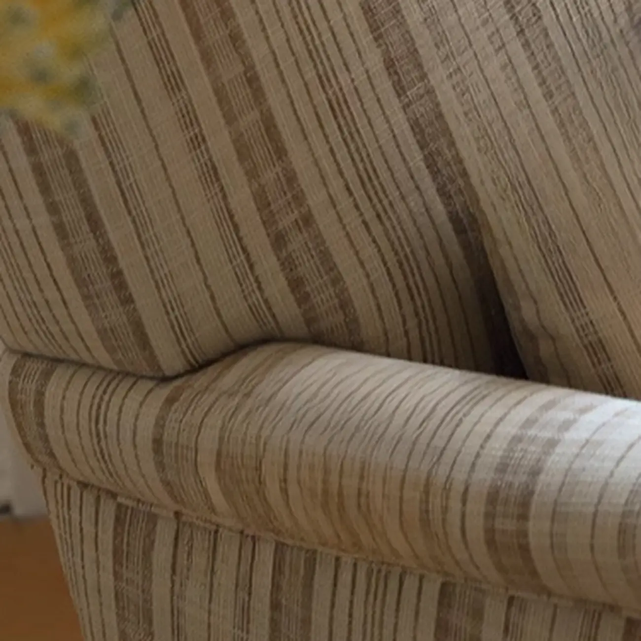 Modern High-Back Fabric Arm Chair for Living Room Image - 6 | homeyfad