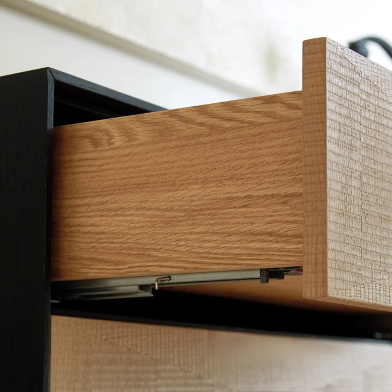 Bedroom 8-drawer Modern Natural Wood Double Dresser Image - 10 | homeyfad