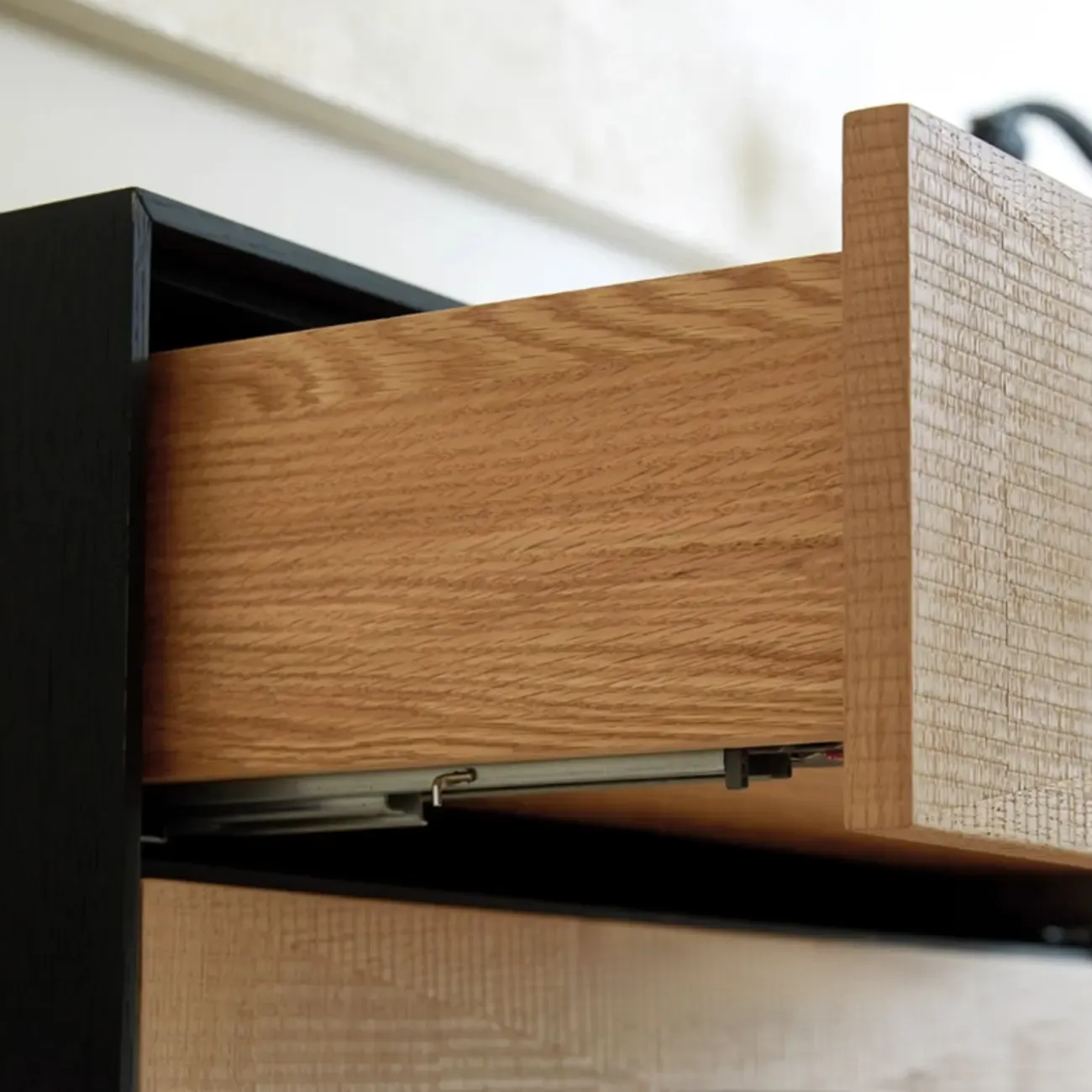 Bedroom 8-drawer Modern Natural Wood Double Dresser Image - 10