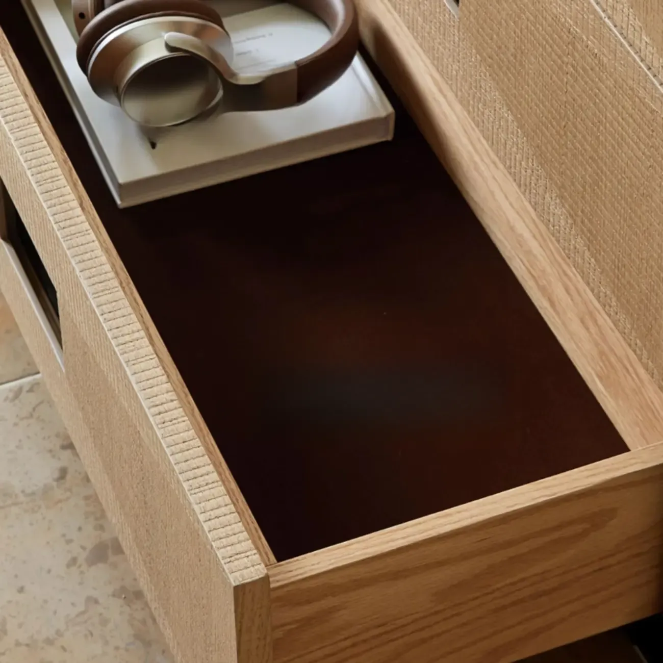 Bedroom 8-drawer Modern Natural Wood Double Dresser Image - 11