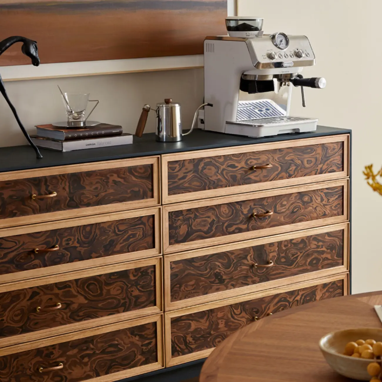 Modern Horizontal 8-drawer Red Oak Wood Dresser with Legs Image - 8 | homeyfad