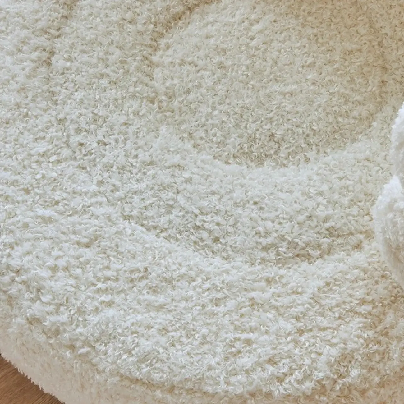 Contemporary White Sherpa Barrel Accent Chair Living Room Image - 5 | homeyfad