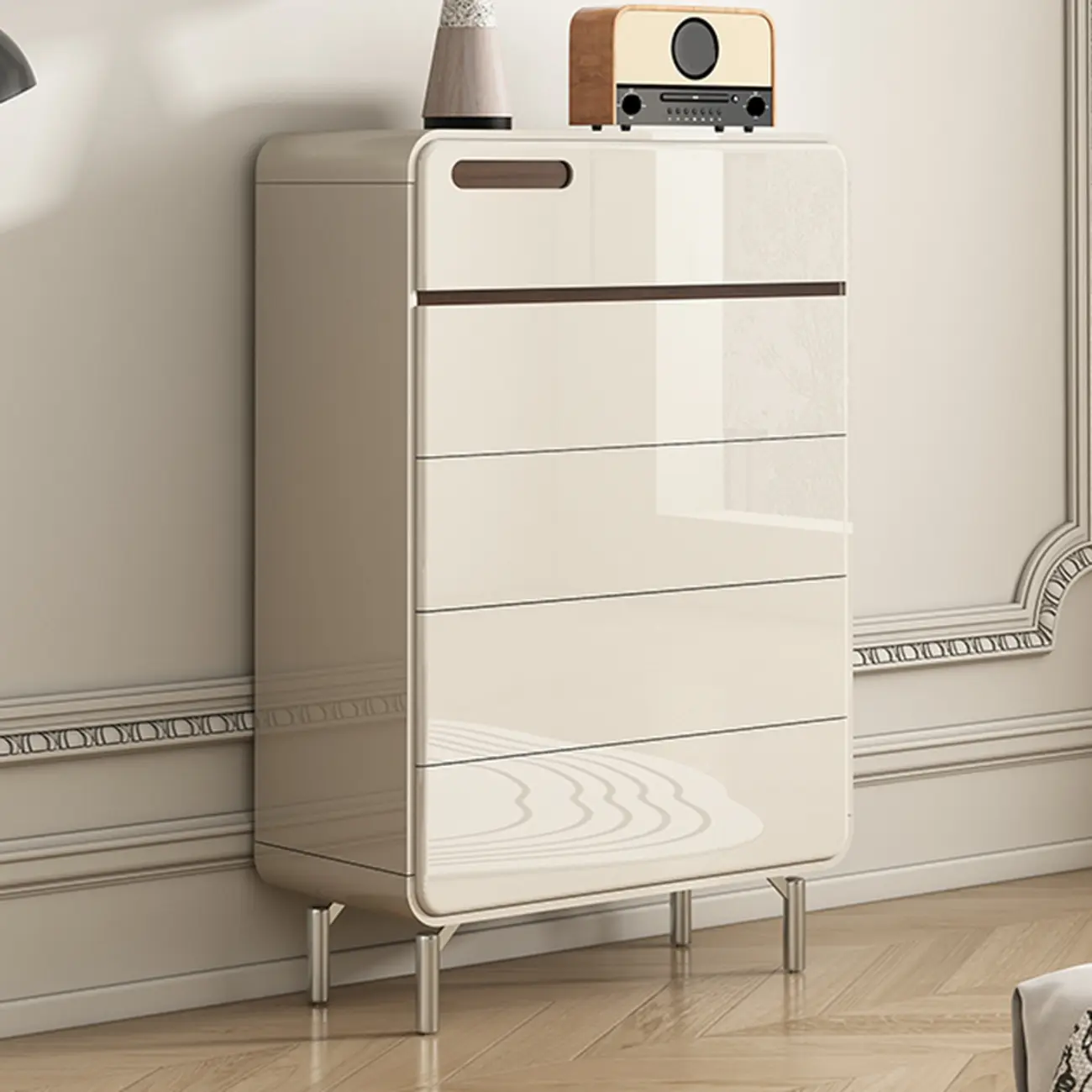 Contemporary 6-drawer White Wooden Bedroom Dresser Image - 3 | homeyfad