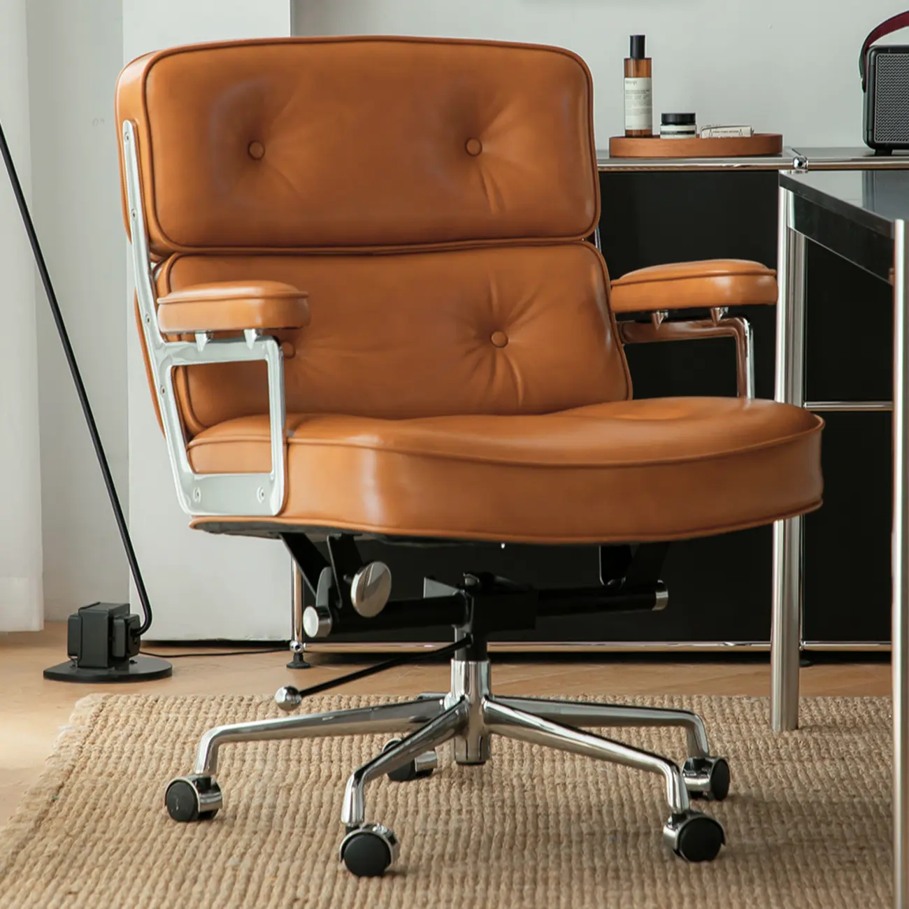 Contemporary Upholstered Adjustable Swivel Conference Chair Image - 6 | homeyfad