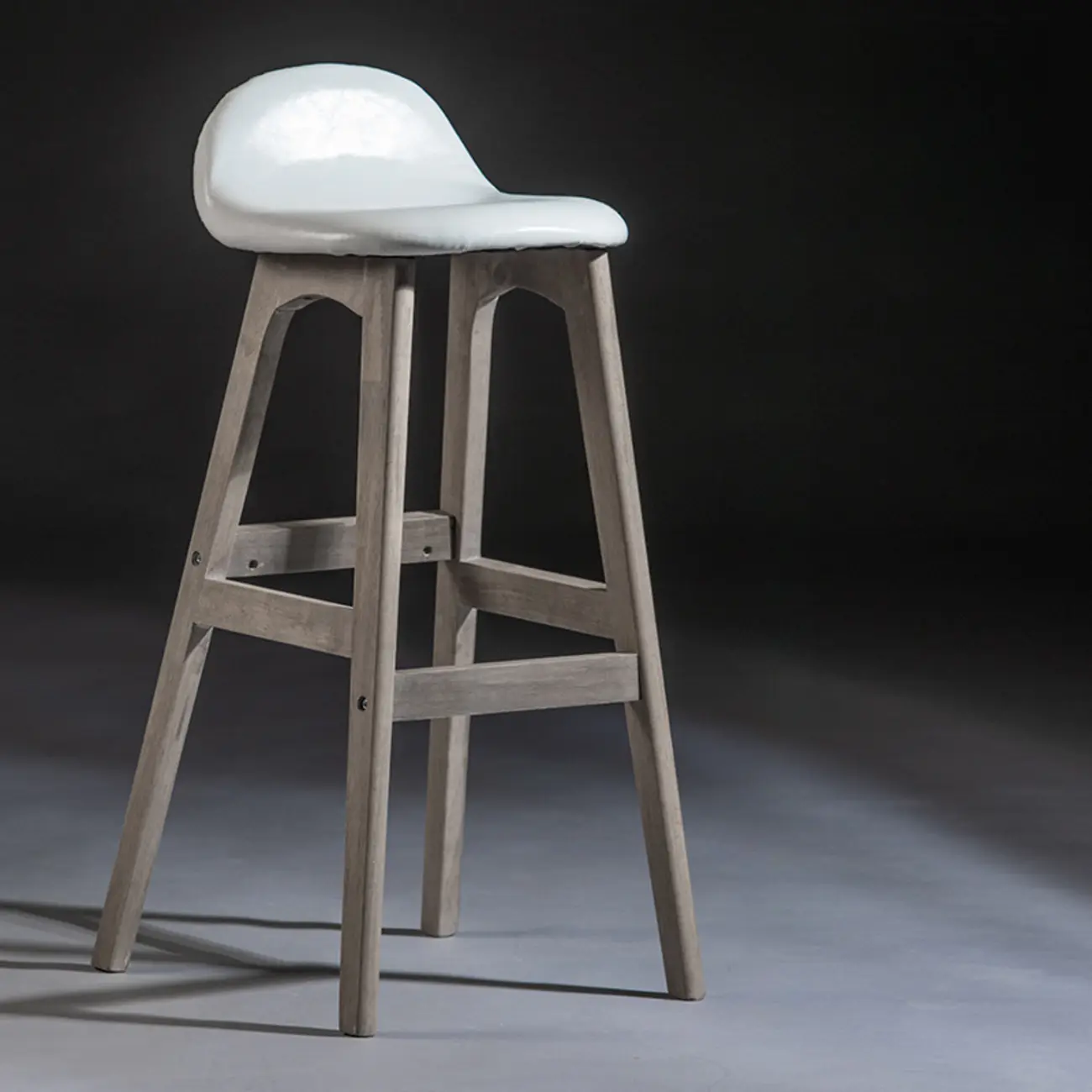 Bar Height Footrest Leather Low Back Wood Bar Stools Image - 2 | homeyfad