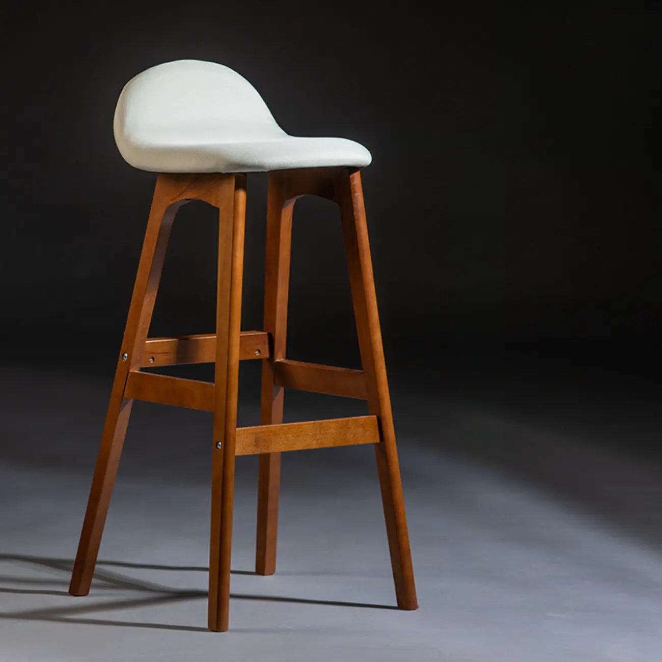 Bar Height Footrest Leather Low Back Wood Bar Stools Image - 3 | homeyfad