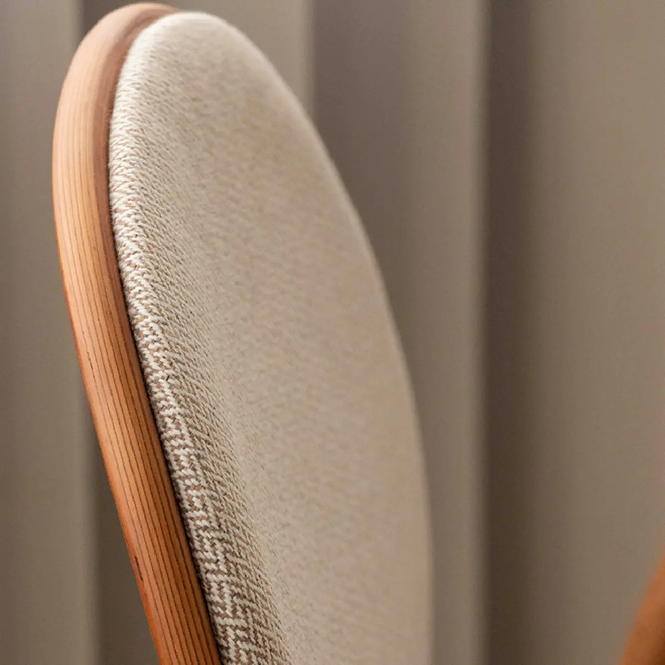 Mid-Century Modern Fabric Armrest Dining Chair Wood Frame Image - 4 | homeyfad