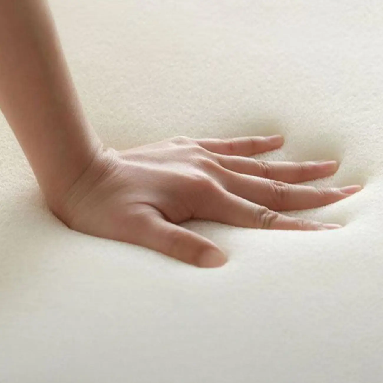 Urban Chic Curved Back Upholstered Trufted Dining Chairs Image - 10 | homeyfad