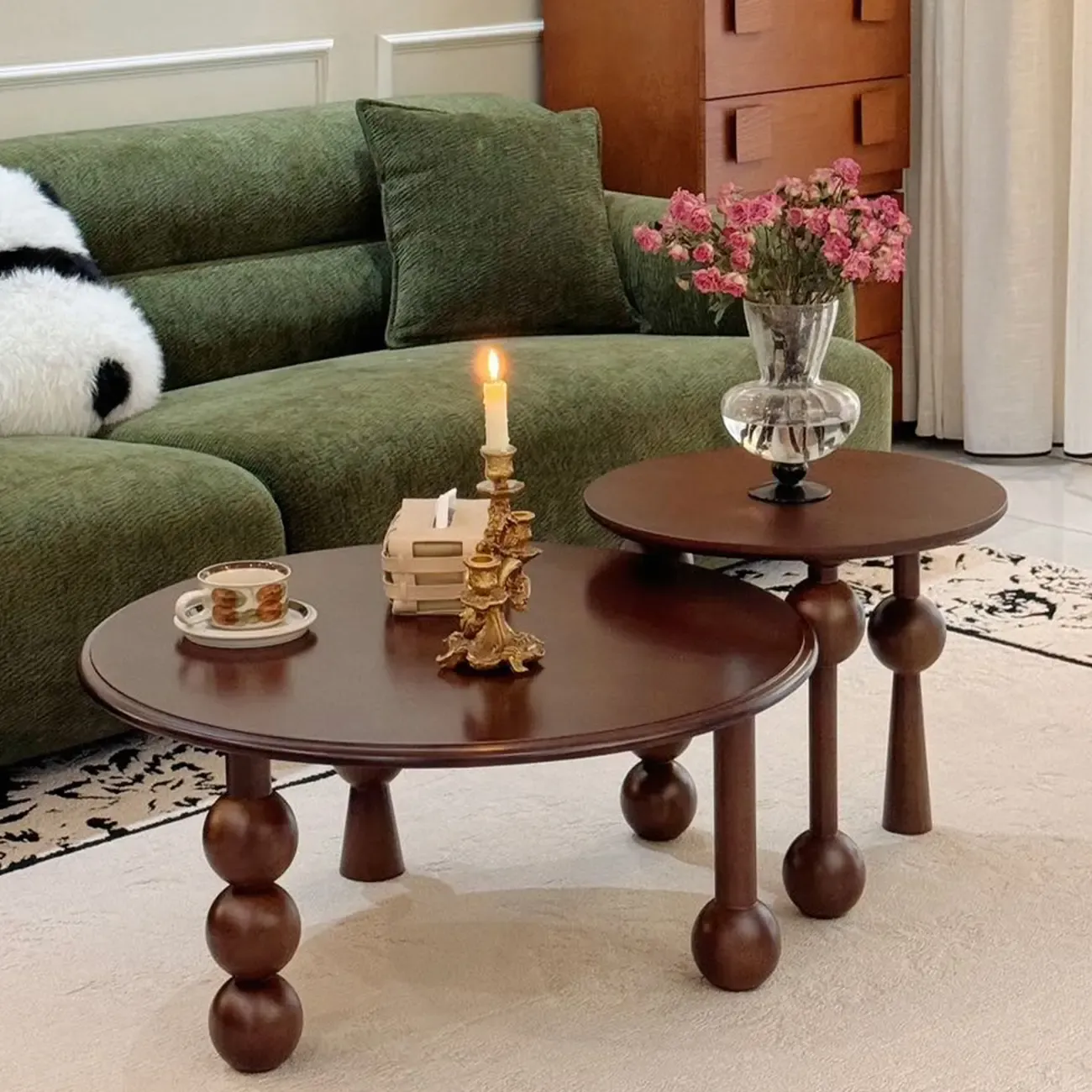 Mid Century Modern Round Rubberwood Coffee Table Three-legs Image - 3