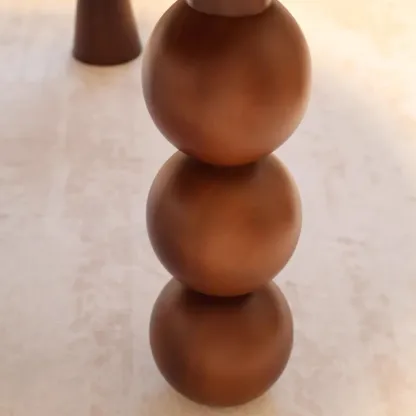 Mid Century Modern Round Rubberwood Coffee Table Three-legs Image - 4