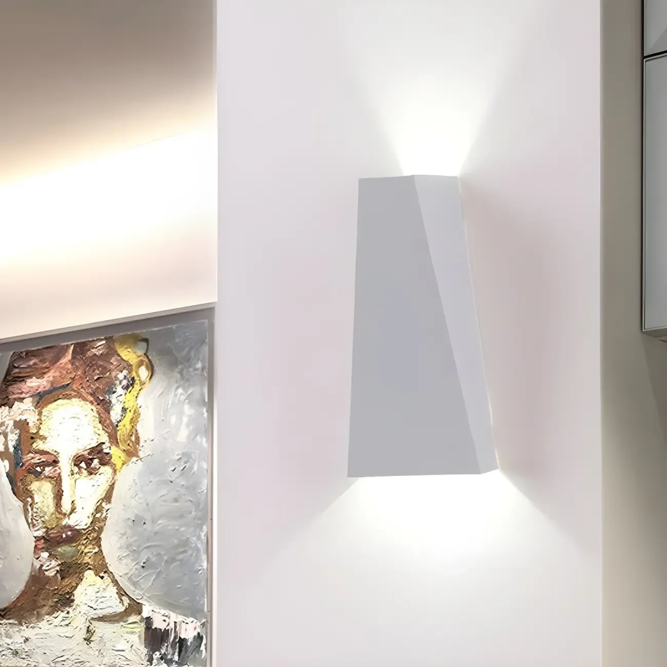 Modern Black Triangular Metal LED Outdoor Wall Light Image - 7