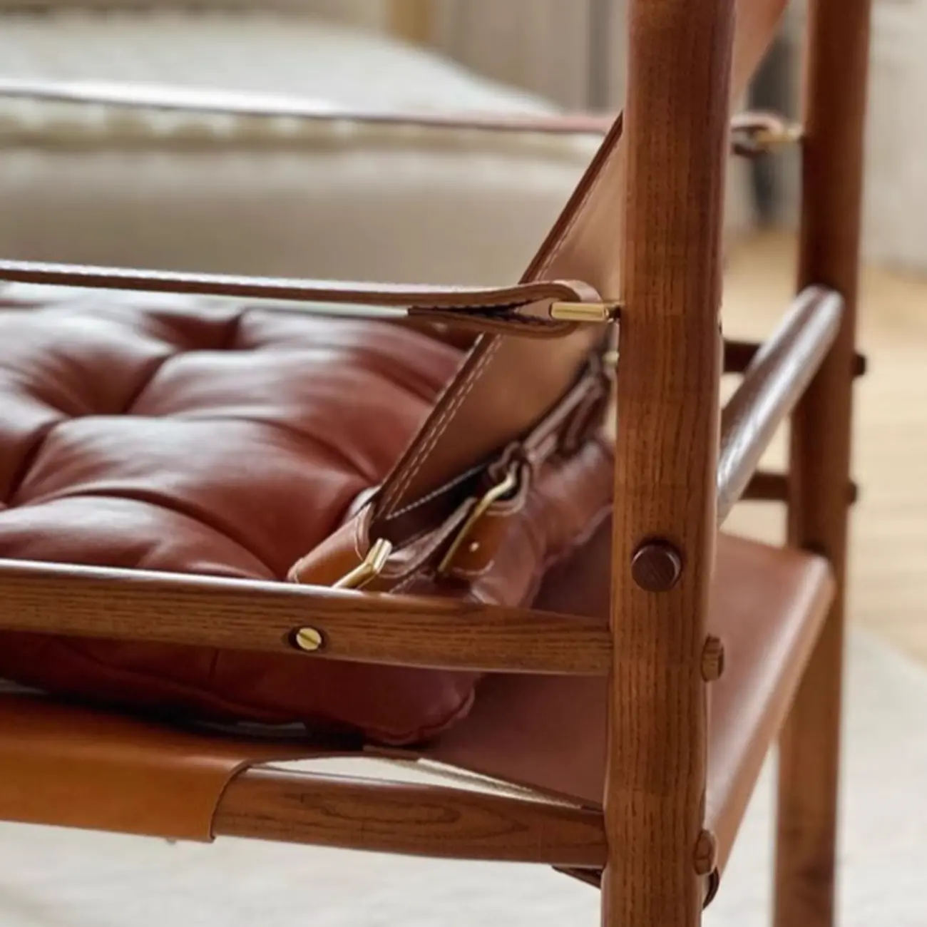 Mid-Century Modern Arm Chair Saddle Leather Living Room Image - 9 | homeyfad