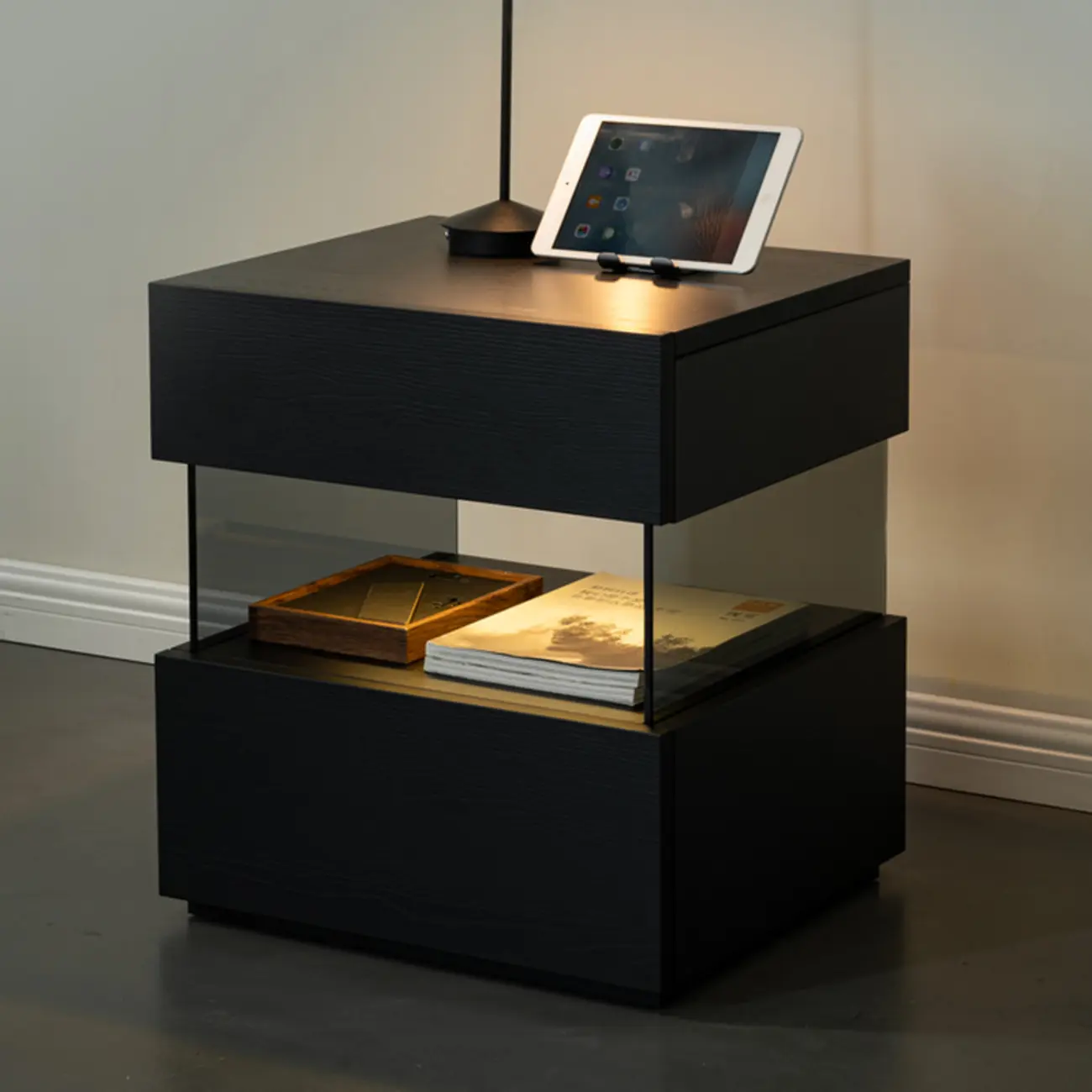 Modern Black Wood Low Drawer Storage Nightstand  Image - 1 | homeyfad