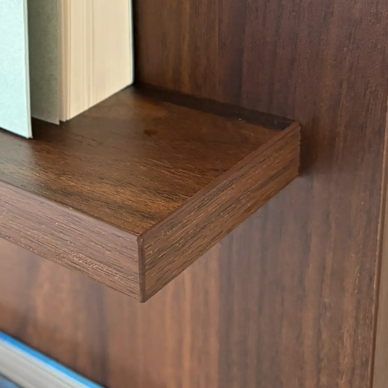 Modern Small Display Vertical Laminate Wood Bookcase Image - 6 | homeyfad