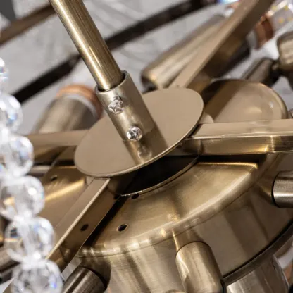 Glam Leaf Shaped Geometric Crystal Chandelier French-style Image - 8