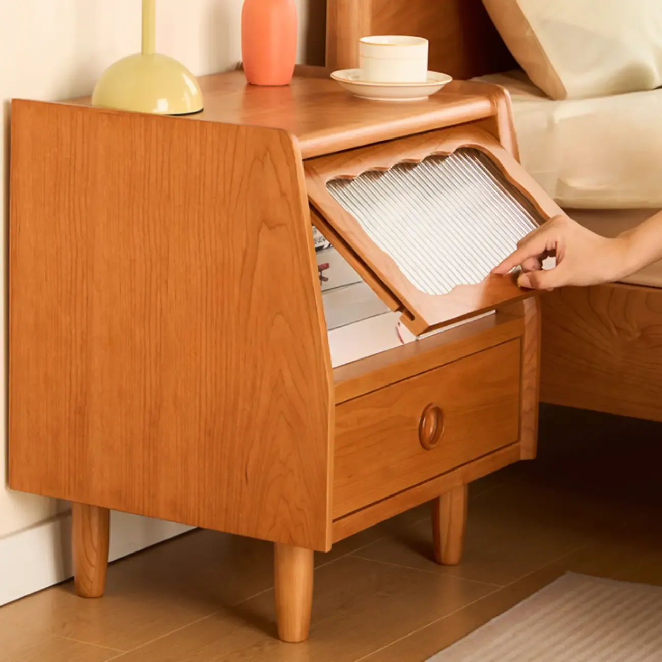 Drawer Storage Traditional Wood Nightstand Image - 3