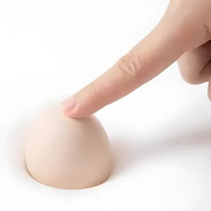 Elegant Modern Upholstered Bedroom Bench Image - 7