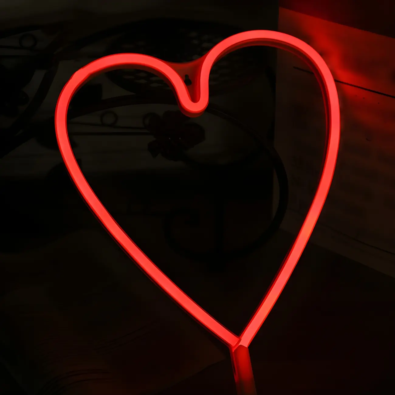Heart Shape Minimalist Plastic LED Night Light Image - 2 | homeyfad