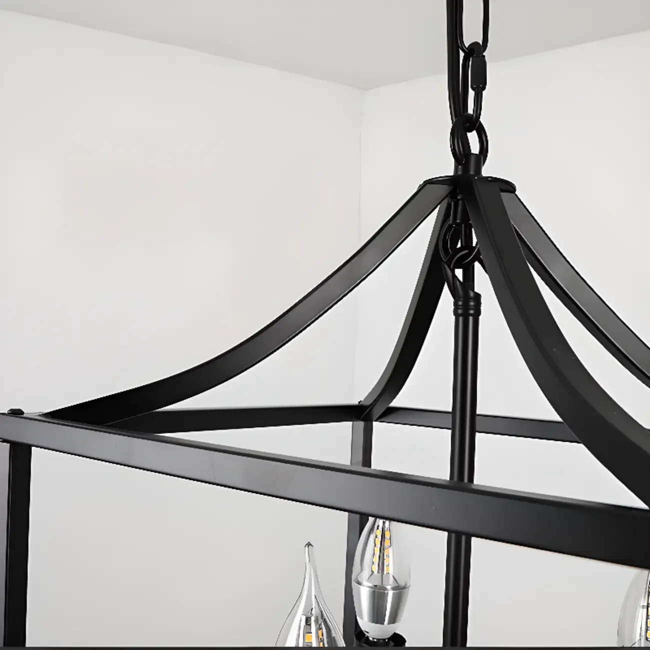 Industrial Black Metal Geometric Chain Pendant Light Image - 9