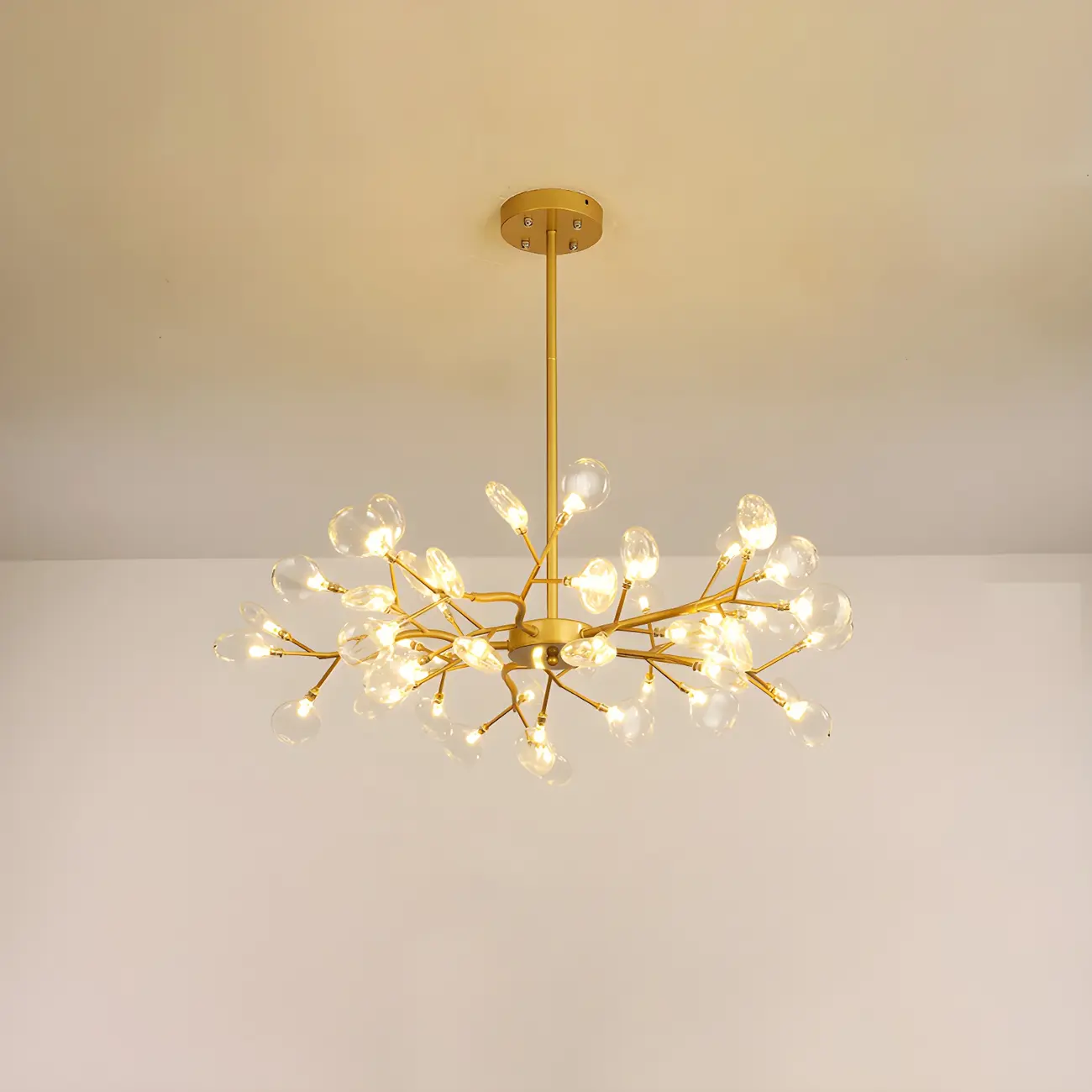 Exquisite Starburst Branches Chandelier in Brass/Gold Image - 8 | homeyfad