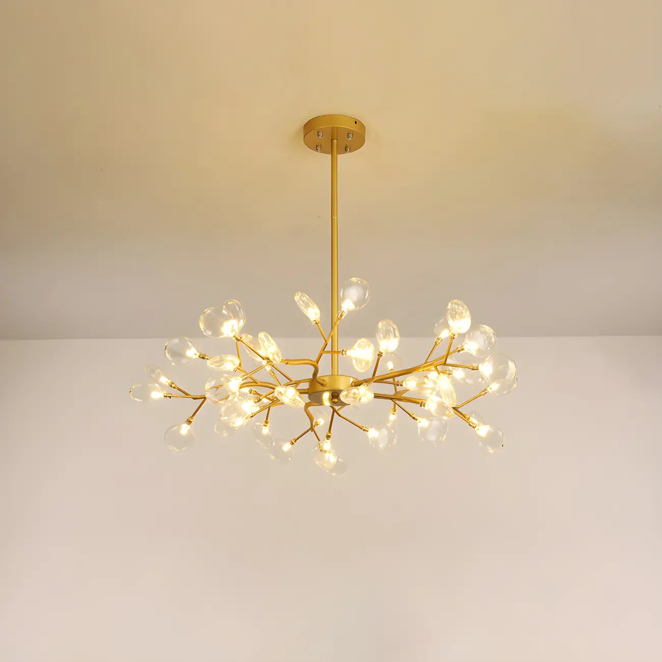 Exquisite Starburst Branches Chandelier in Brass/Gold Image - 9 | homeyfad