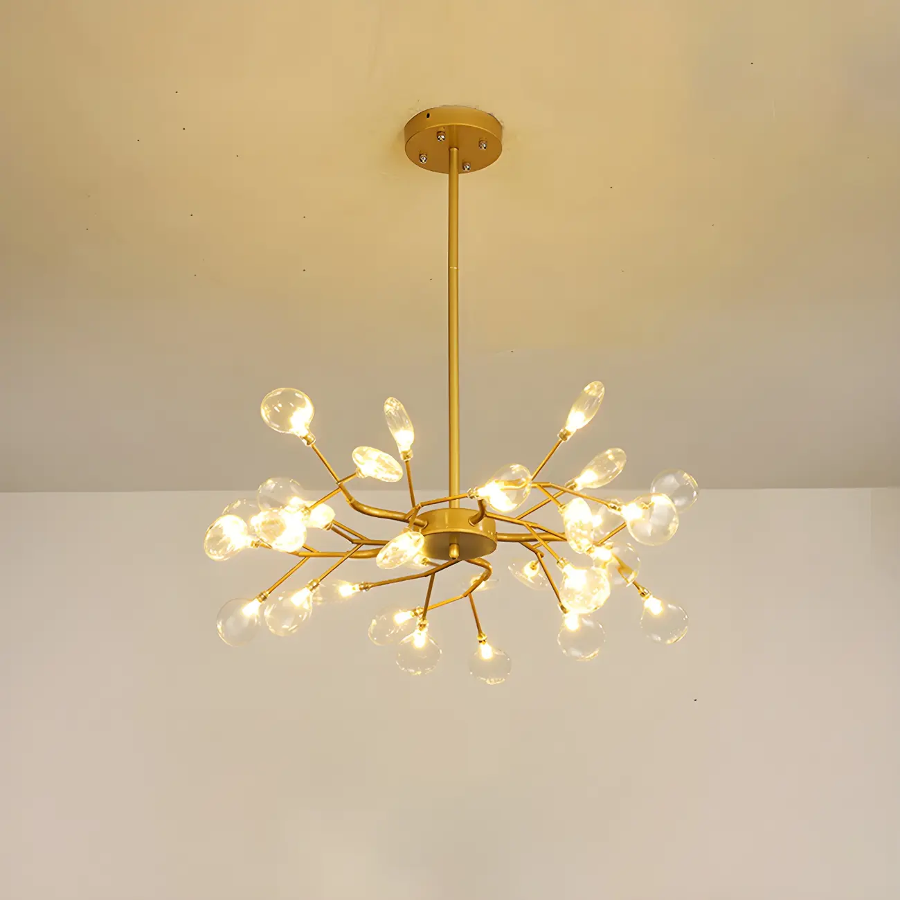 Exquisite Starburst Branches Chandelier in Brass/Gold Image - 10 | homeyfad