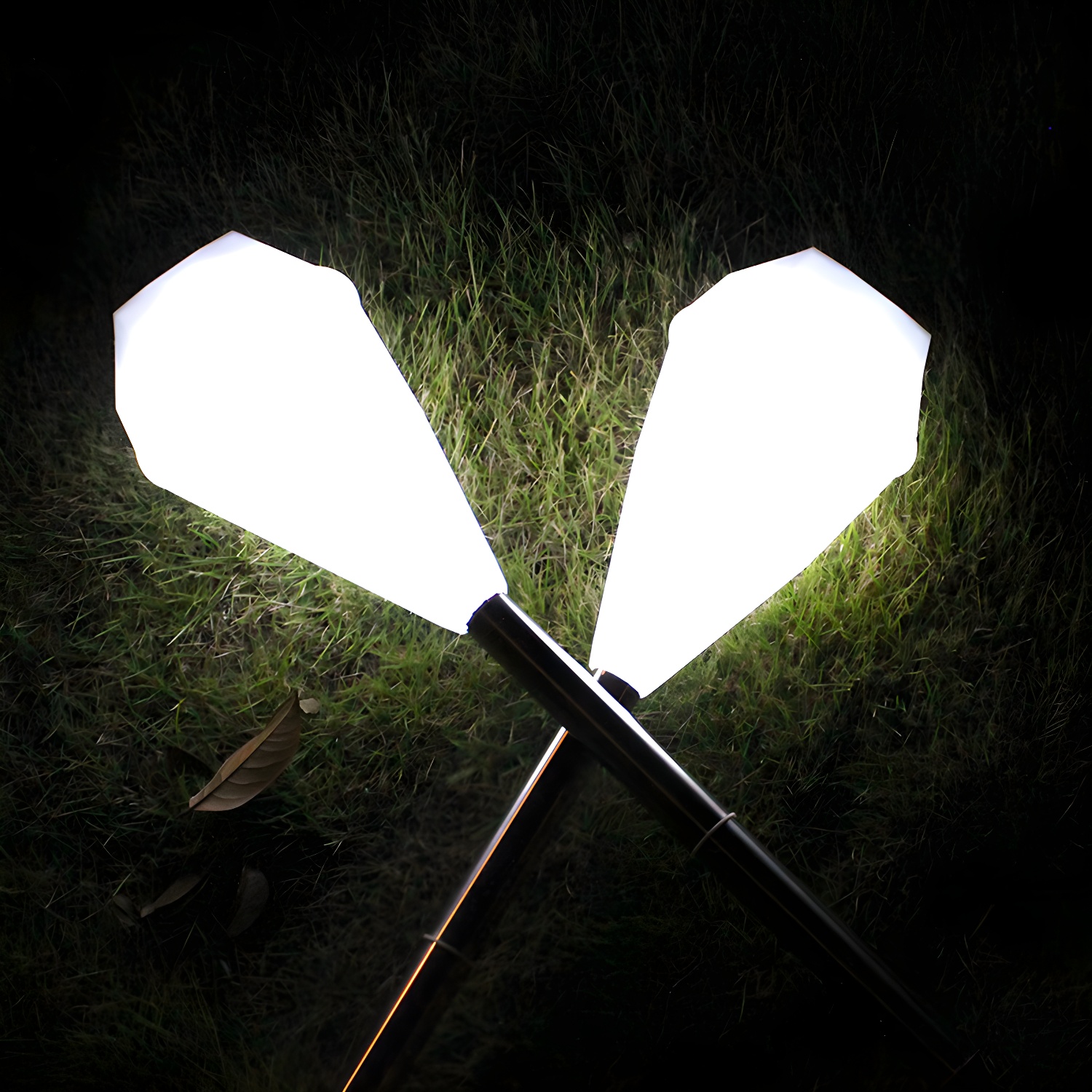 Elegant Solar White Diamond LED Pathway Lights for Gardens | homeyfad