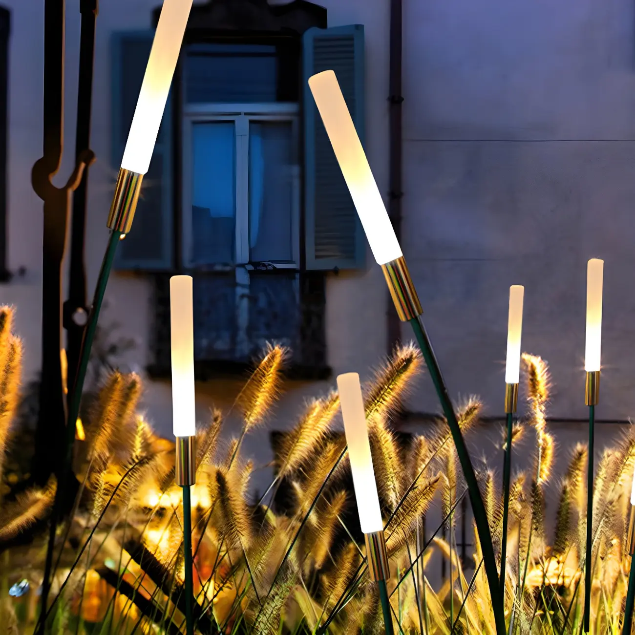 Modern Acrylic Tube Stake Outdoor Landscape Lighting Image - 1 | homeyfad