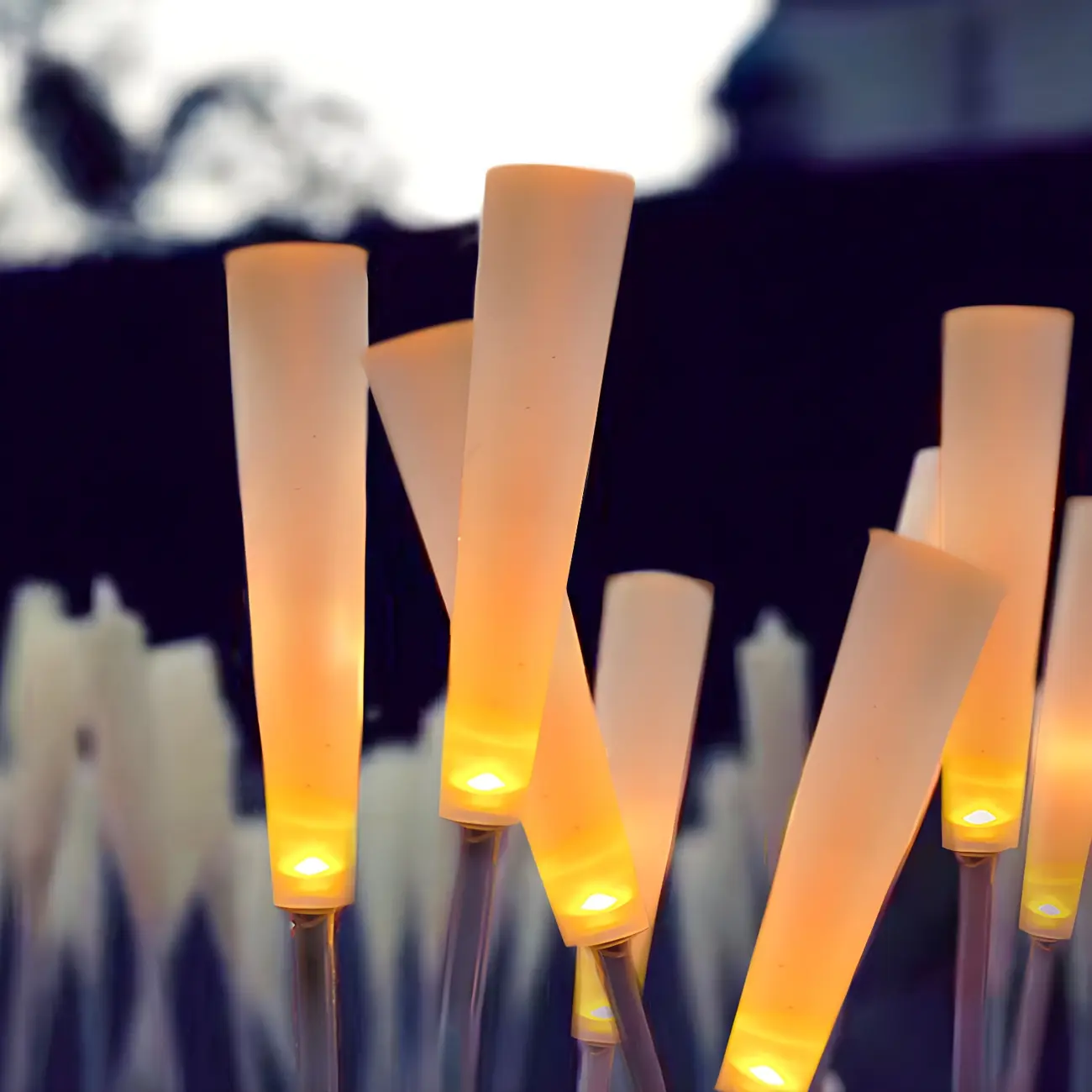 Minimalism Reed Shaped Acrylic Warm Glow Landscape Lighting Image - 1 | homeyfad