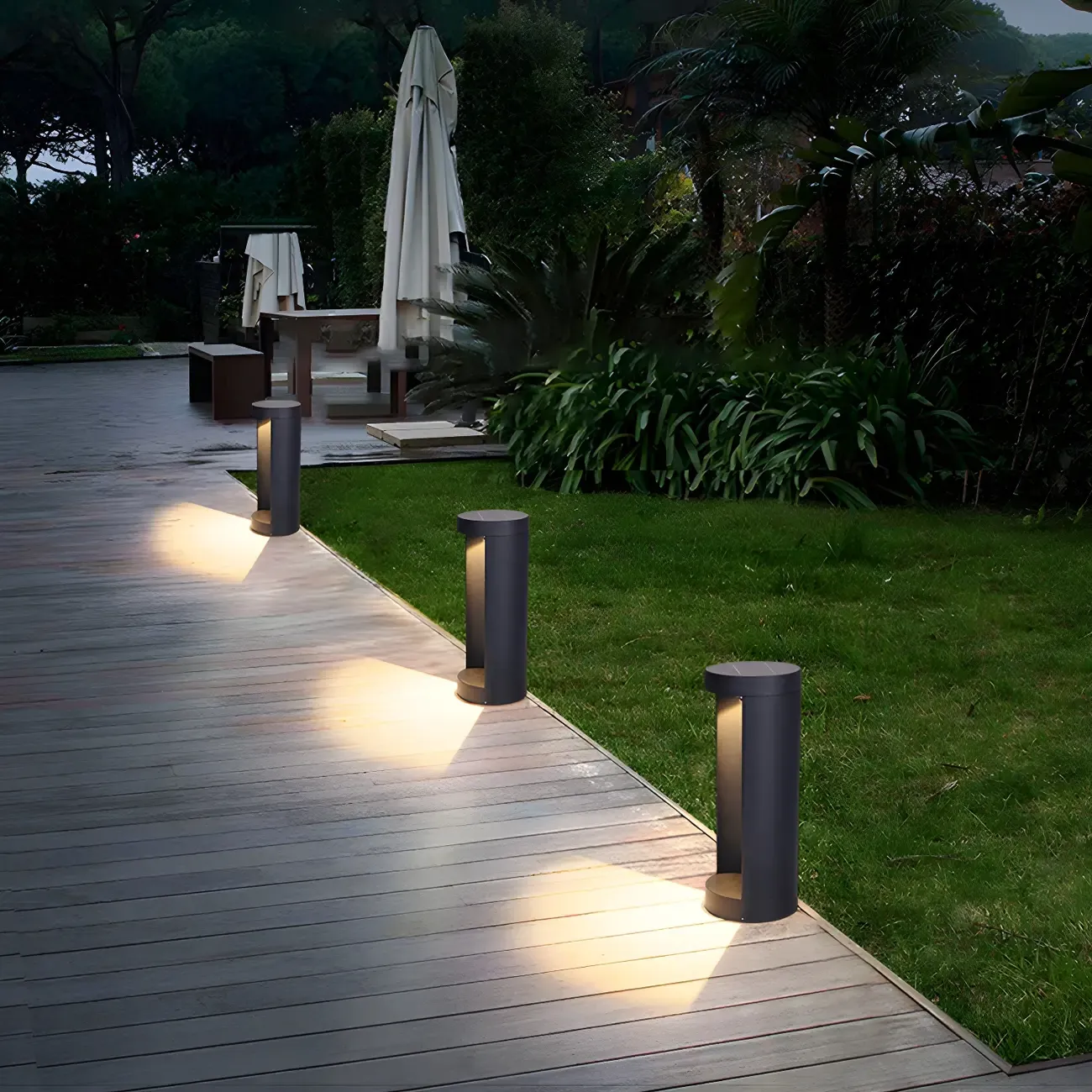 Contemporary Cylinder Solar Modern Landscape Lighting Image - 3