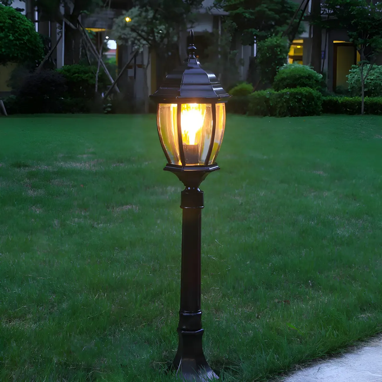 Vintage Post Lantern Durable Metal Landscape Lighting Image - 2