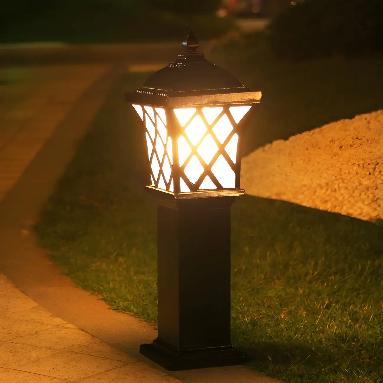 Vintage Flared Outdoor Column Landscape Lighting | HomeyFad