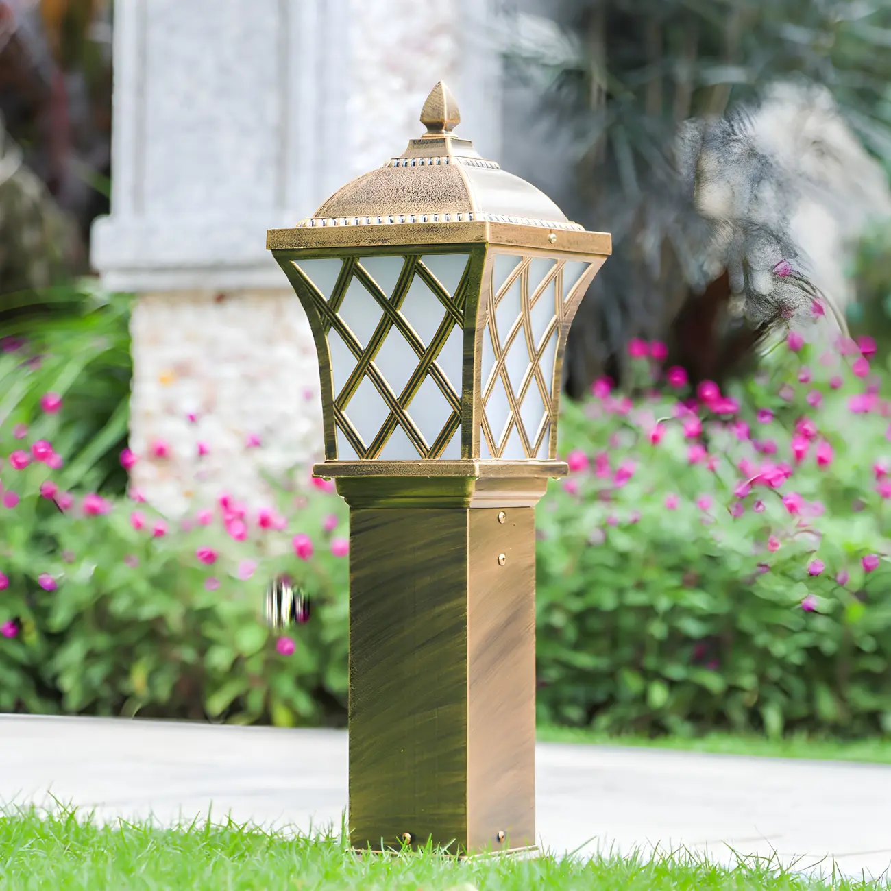 Vintage Flared Outdoor Column Landscape Lighting Image - 4 | homeyfad