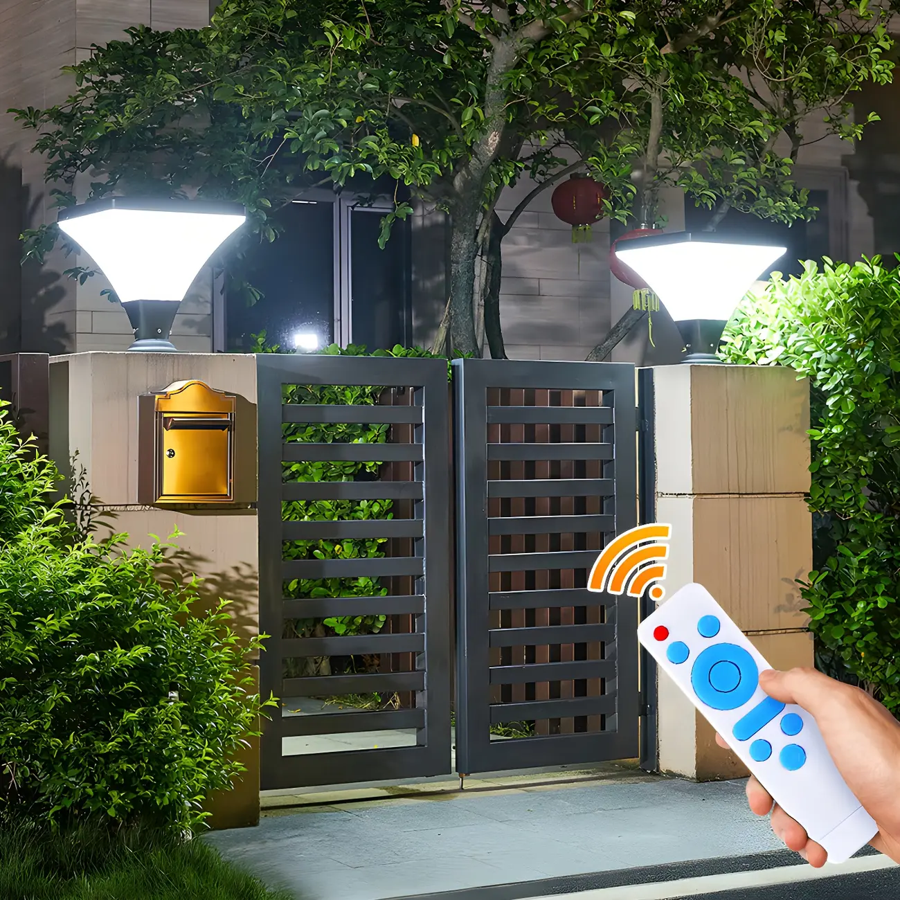 Pyramid Outdoor Solar Post Cap Light with Remote Control Image - 1 | homeyfad