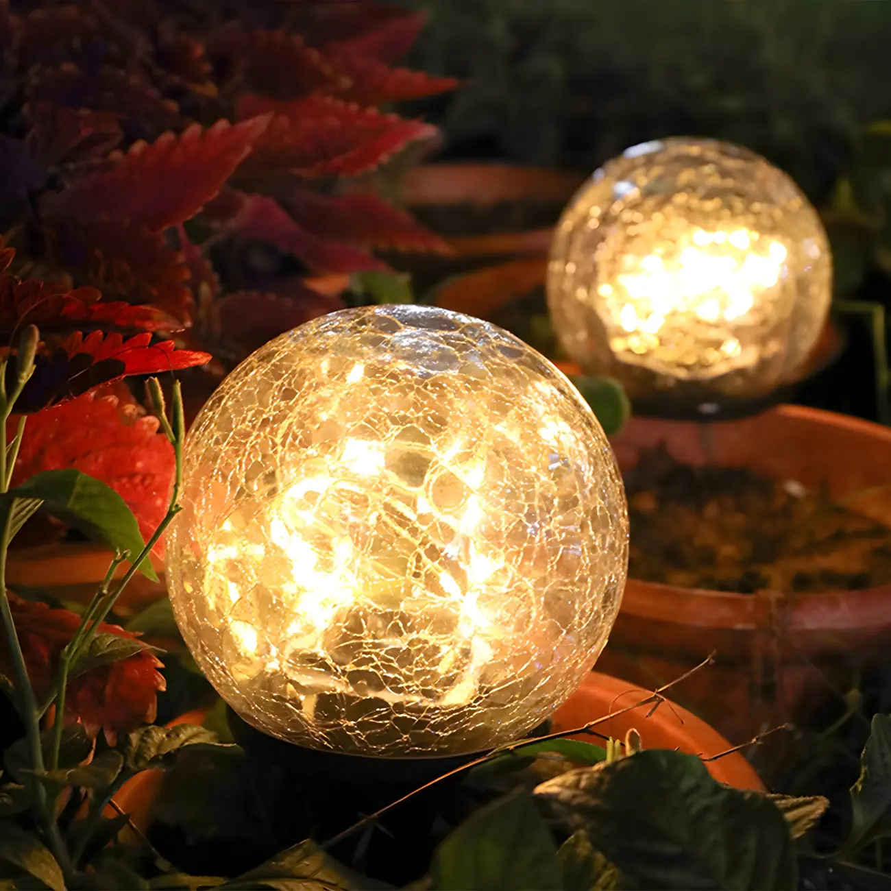 Simplicity Crackle Glass Ball Landscape Lighting Image - 2 | homeyfad