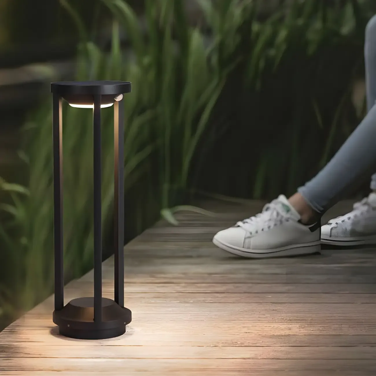 Open Cylindrical Black Metal Solar Landscape Lighting Image - 3