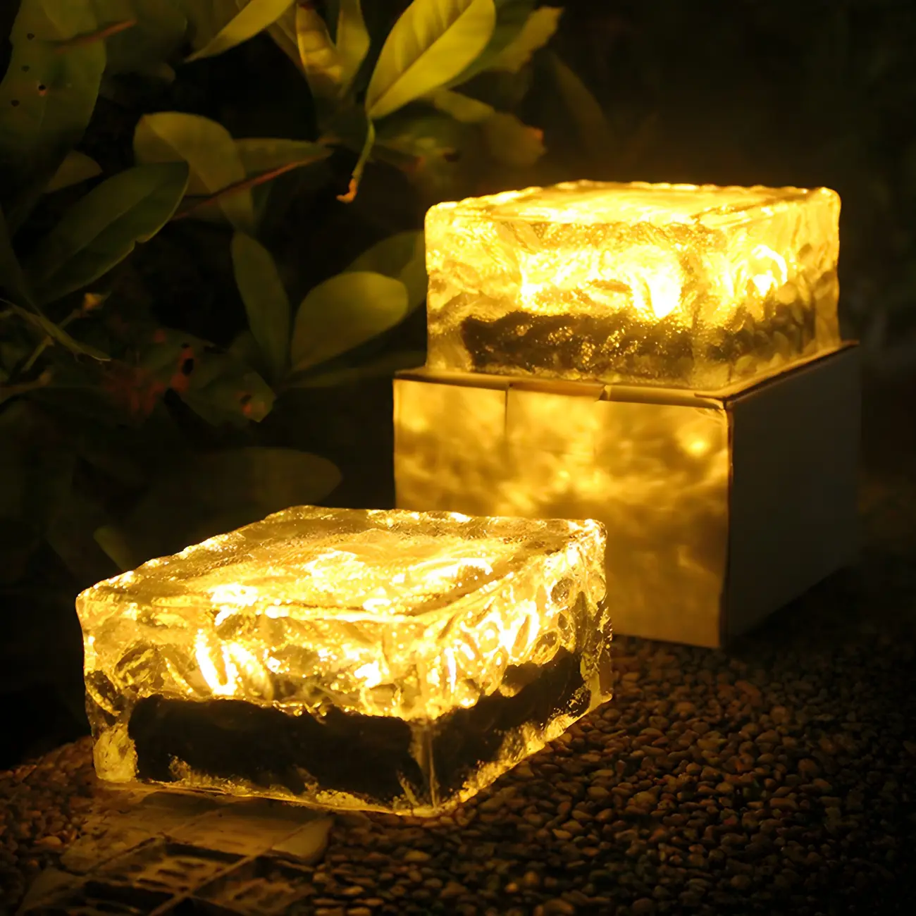 Solar Clear Glass LED Cube Ground Light for Garden Pathway Image - 3 | homeyfad