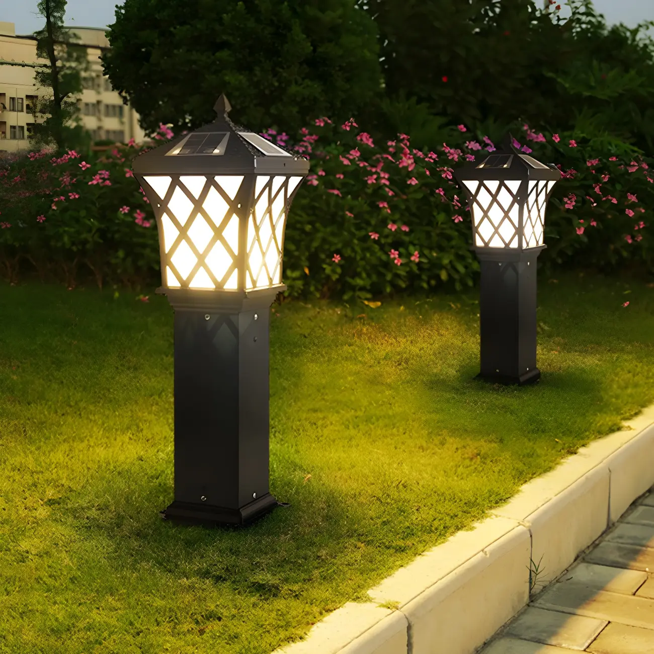 Black Vintage Courtyard Solar Landscape Lighting Image - 1 | homeyfad