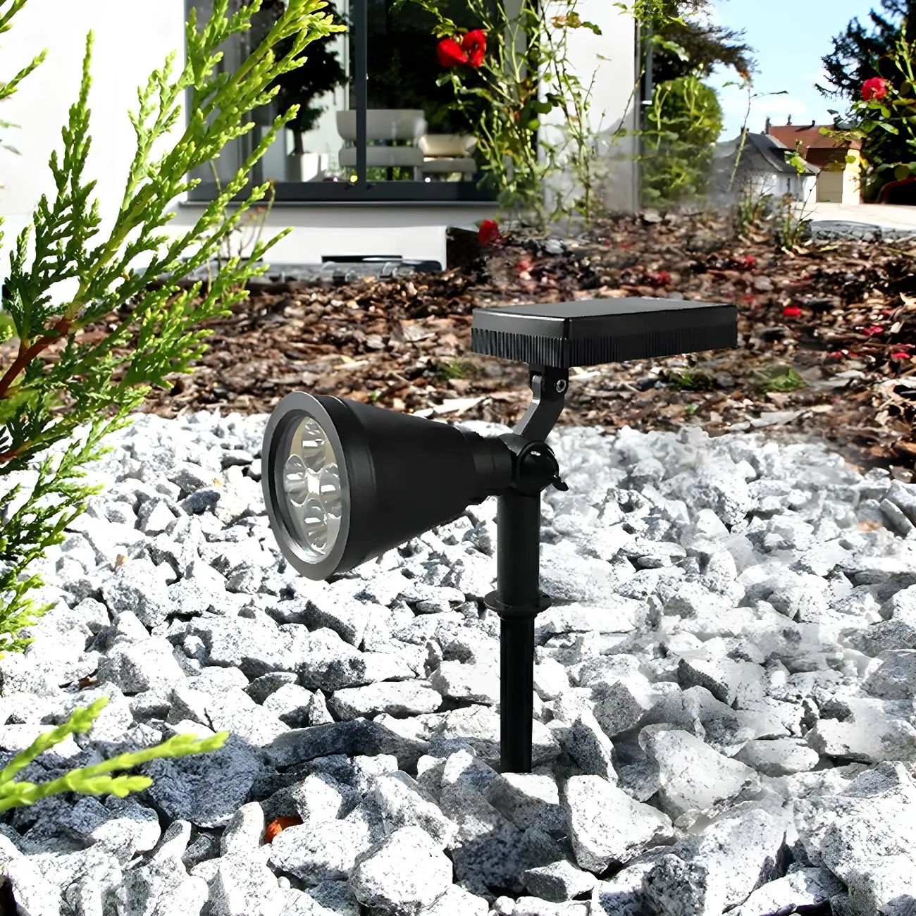 Modern Solar Sleek Cone Landscape Lighting Image - 1 | homeyfad