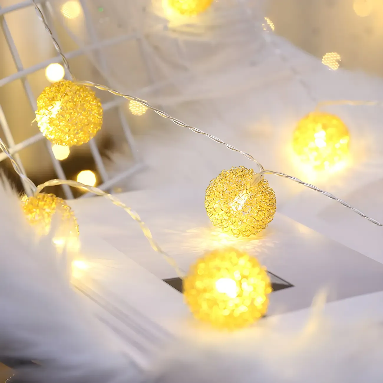 Cozy Spherical LED Warm White String Light Image - 3