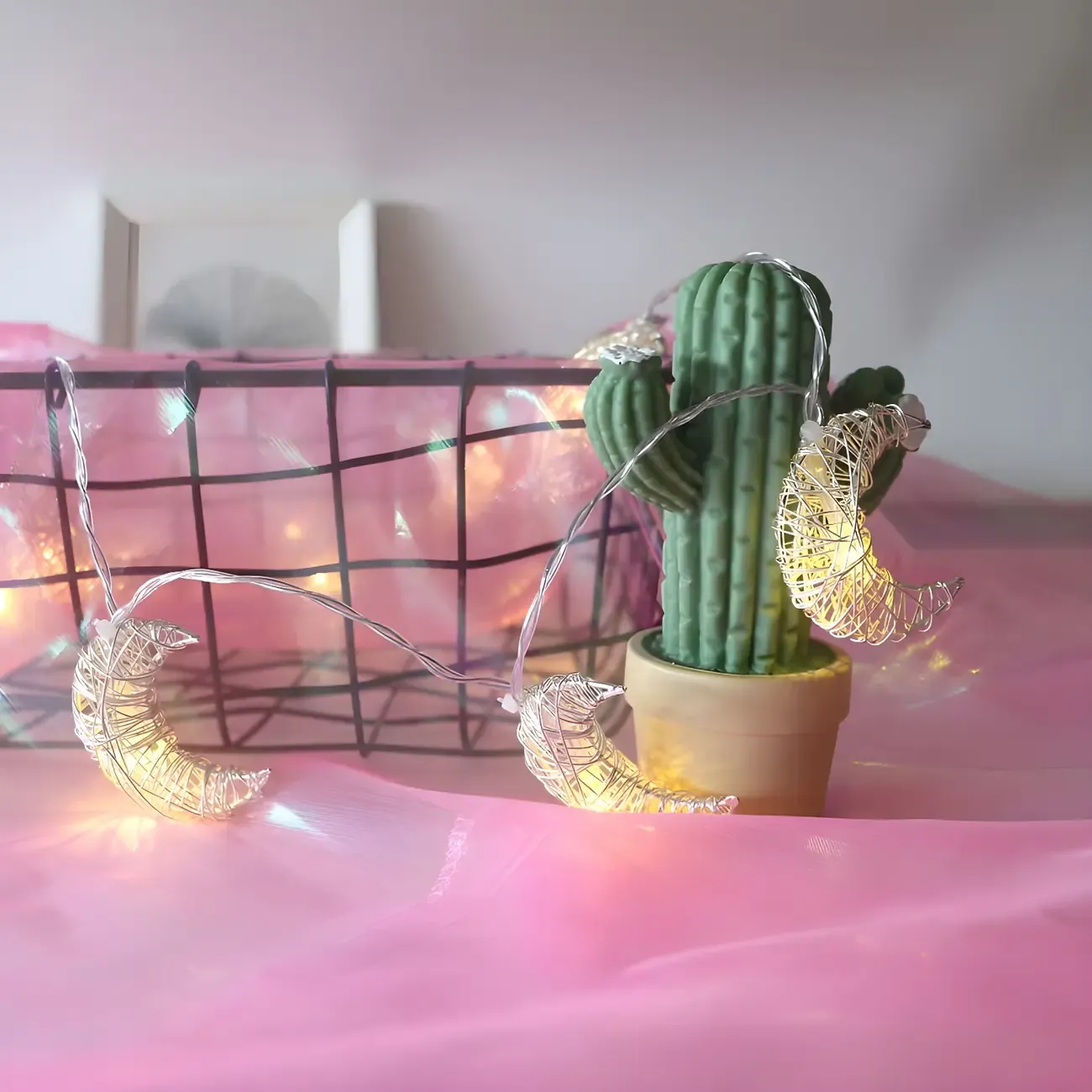 Ethereal White Weaving Crescent Battery String Lamp Image - 3