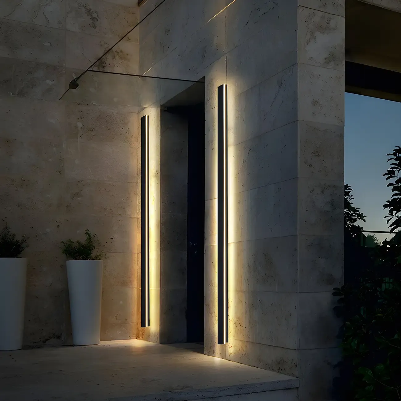 Modern Metal Black Linear Outdoor LED Wall Light Fixture Image - 3