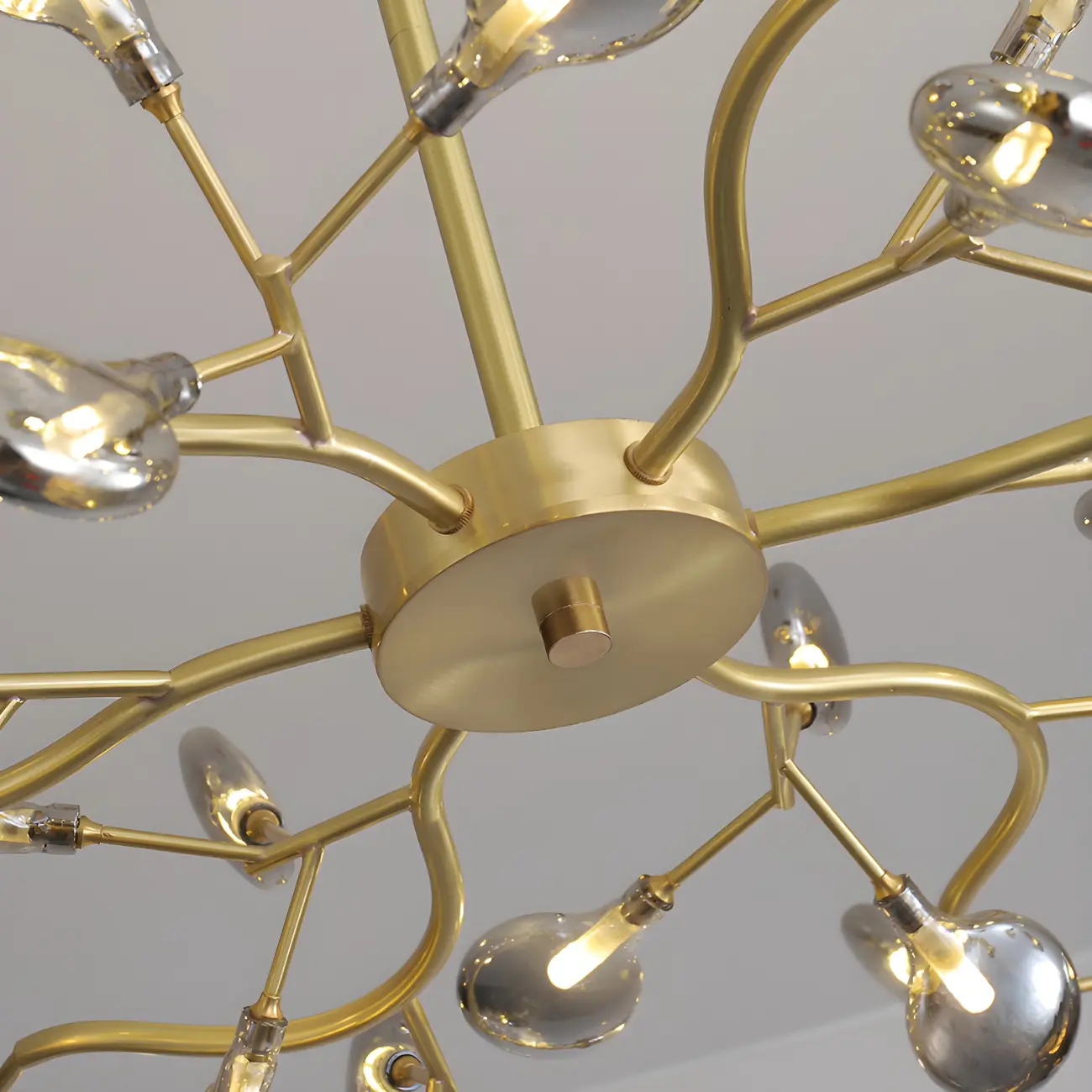 Modern Gold Metal Fireflies Island Pendant Light Image - 8 | homeyfad