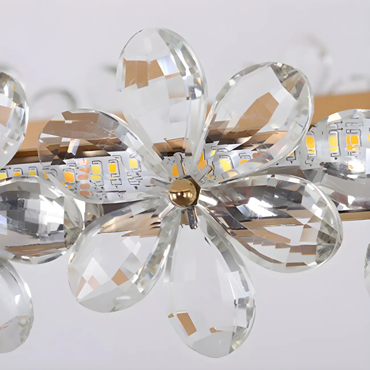 Exquisite Modern Crystal Flower Pendant Light Image - 8 | homeyfad