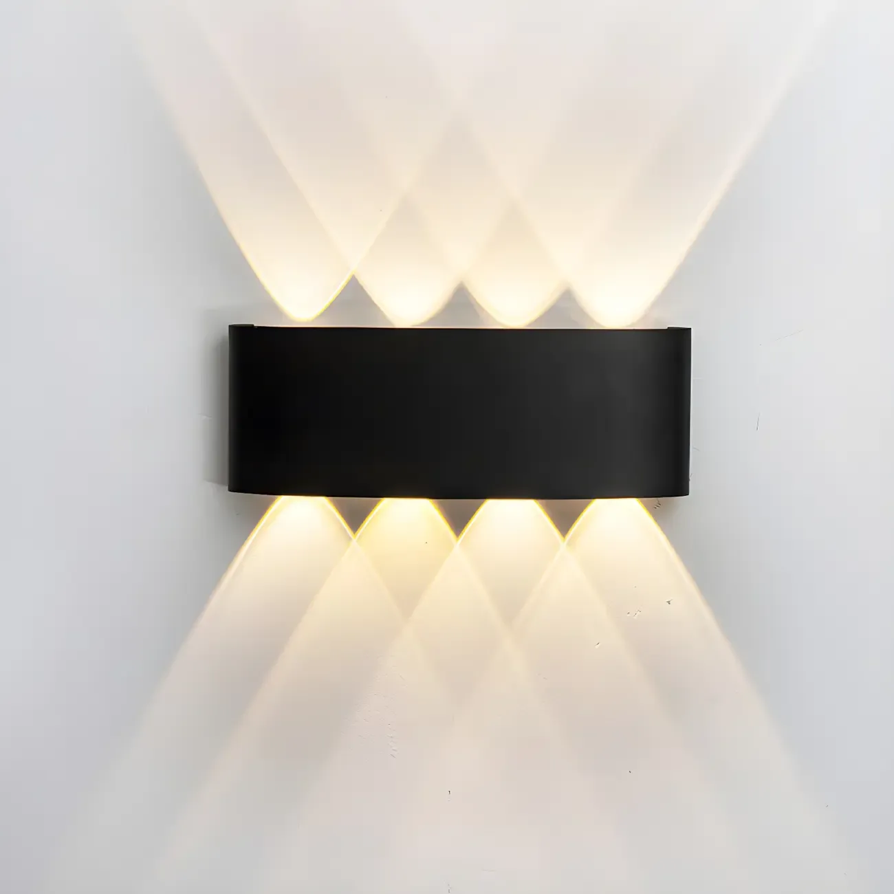 Modern Black Aluminium LED Wall Light for Outdoor Use Image - 8