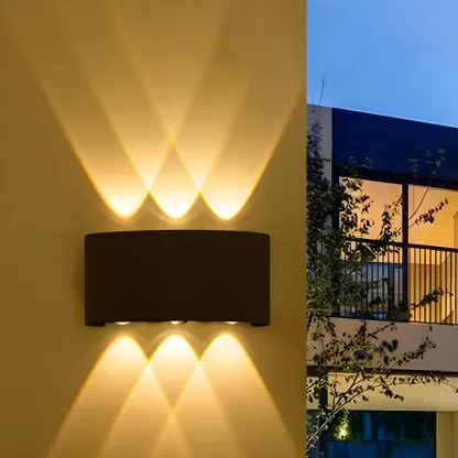 Modern Black Aluminium LED Wall Light for Outdoor Use Image - 2