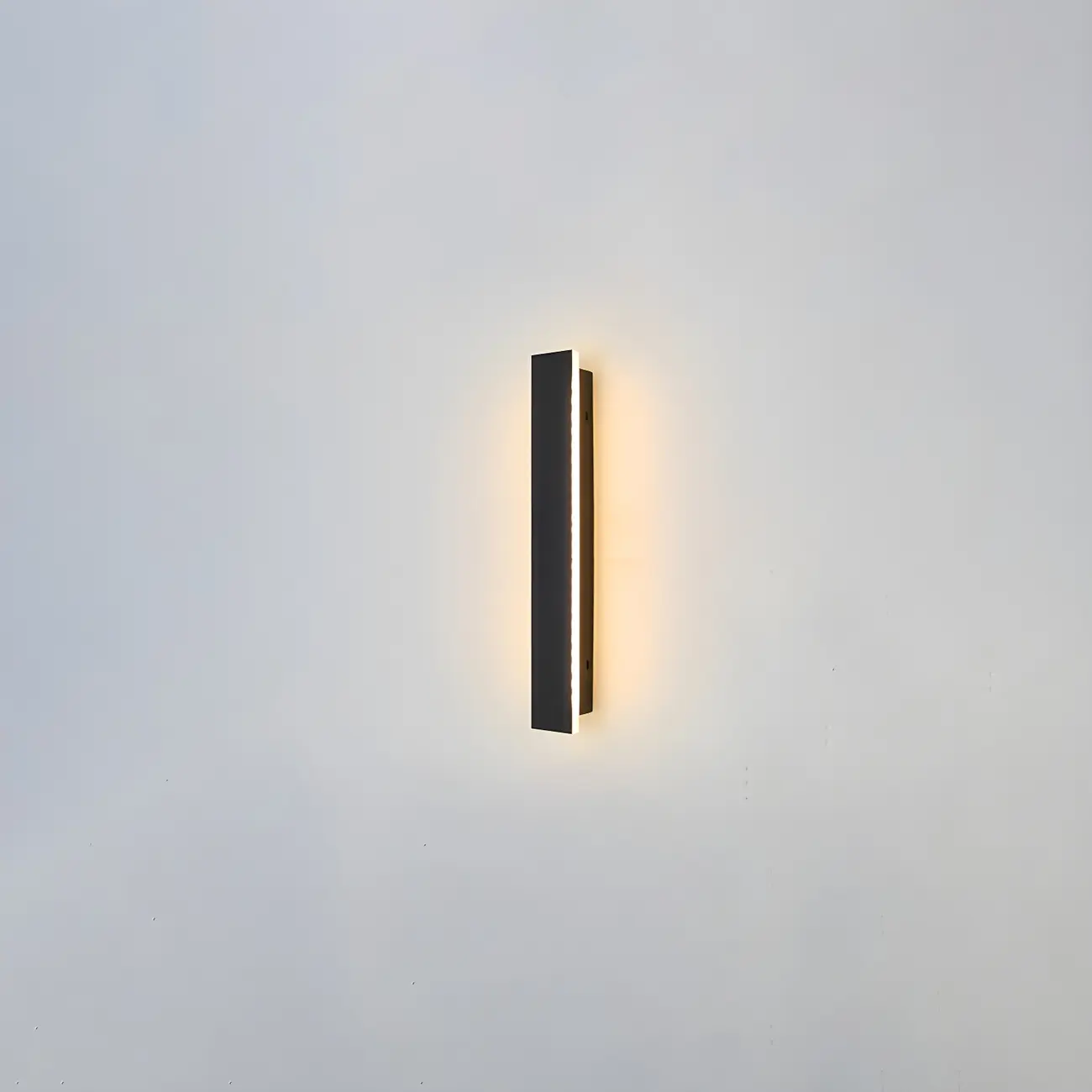 Modern Metal Black Linear LED Outdoor Wall Light | homeyfad