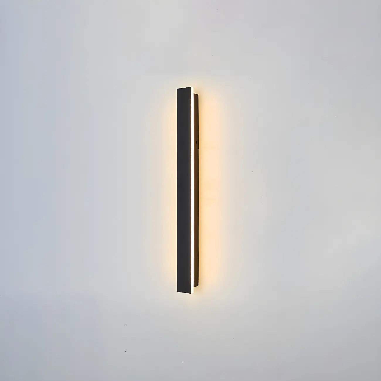 Modern Metal Black Linear LED Outdoor Wall Light | homeyfad