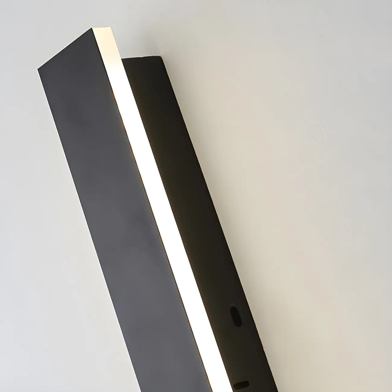 Modern Metal Black Linear LED Outdoor Wall Light | homeyfad