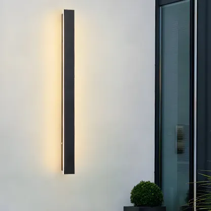 Modern Metal Black Linear LED Outdoor Wall Light